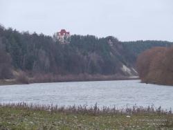 Замок президента Кучмы на высоком берегу Десны