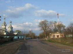 В центре села Чернотичи