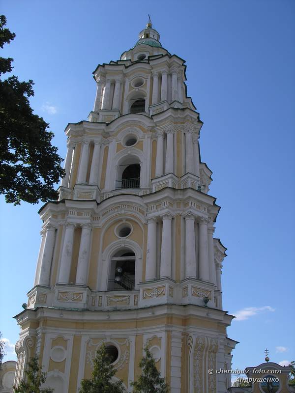 Колокольня Троицко-Ильинского монастыря