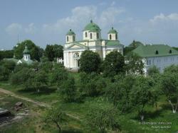 В Спасо-Преображенском монастыре. Вид на собор