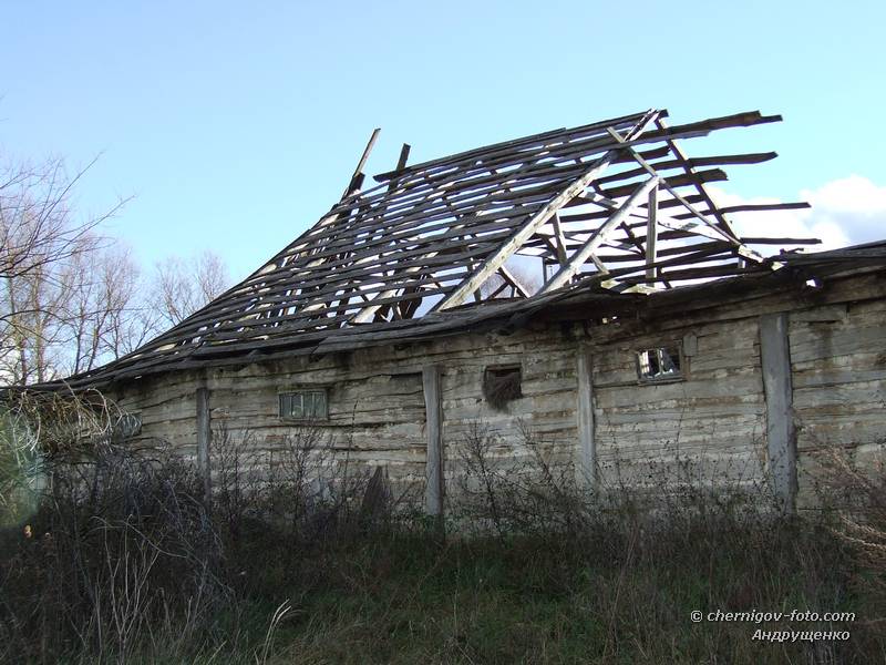 Руины фермы в селе Сосновка